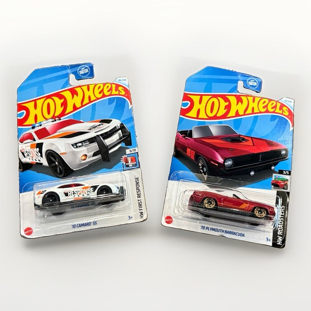 Lot Of 2 10’ Camero SS & ‘70 Plymouth Barracuda Hot Wheels Cars Toys NEW